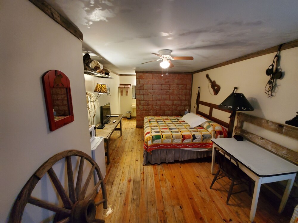 Jamesport Inn in Jamesport Best Rates & Deals on Orbitz