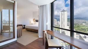 Premium bedding, in-room safe, desk, iron/ironing board