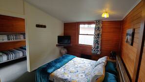 Iron/ironing board, free WiFi, wheelchair access
