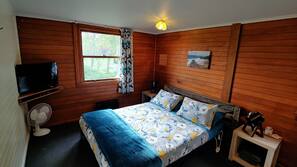 Iron/ironing board, free WiFi, wheelchair access