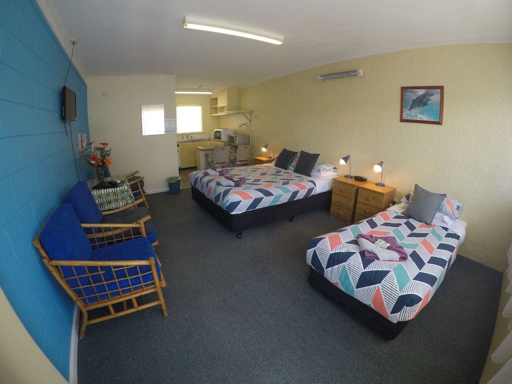 Turn-in Motel