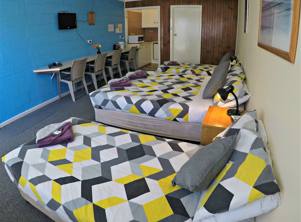 Turn-in Motel