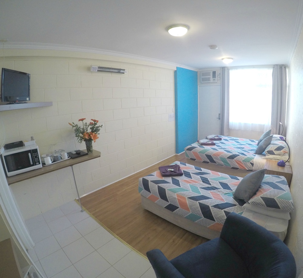 Turn-in Motel