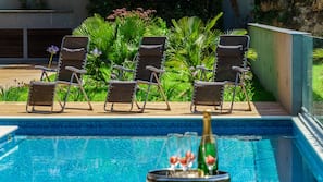 Outdoor pool, pool loungers