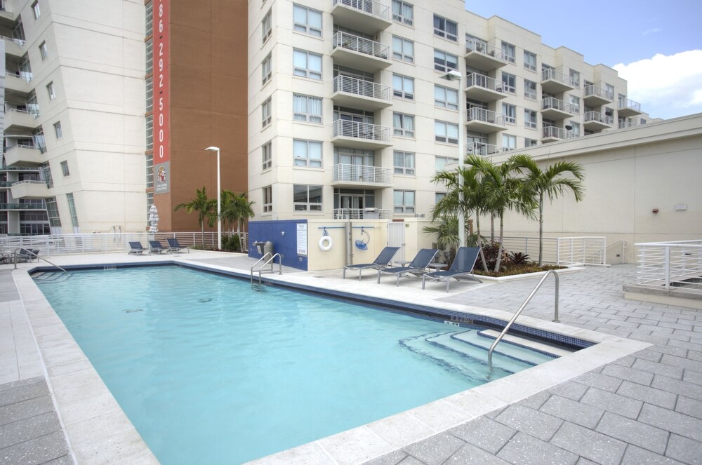 Design District Midtown Apartments By NUOVO 48 Pictures Reviews Impressive Design District Apartments Set Design District Midtown Apartments By NUOVO 48 Pictures Reviews Impressive Design District Apartments Set