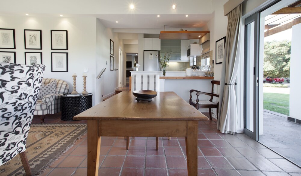 Klein Welmoed Luxury Guest House In Cape Town Hotel Rates - 
