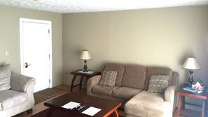 Flat-screen TV, fireplace