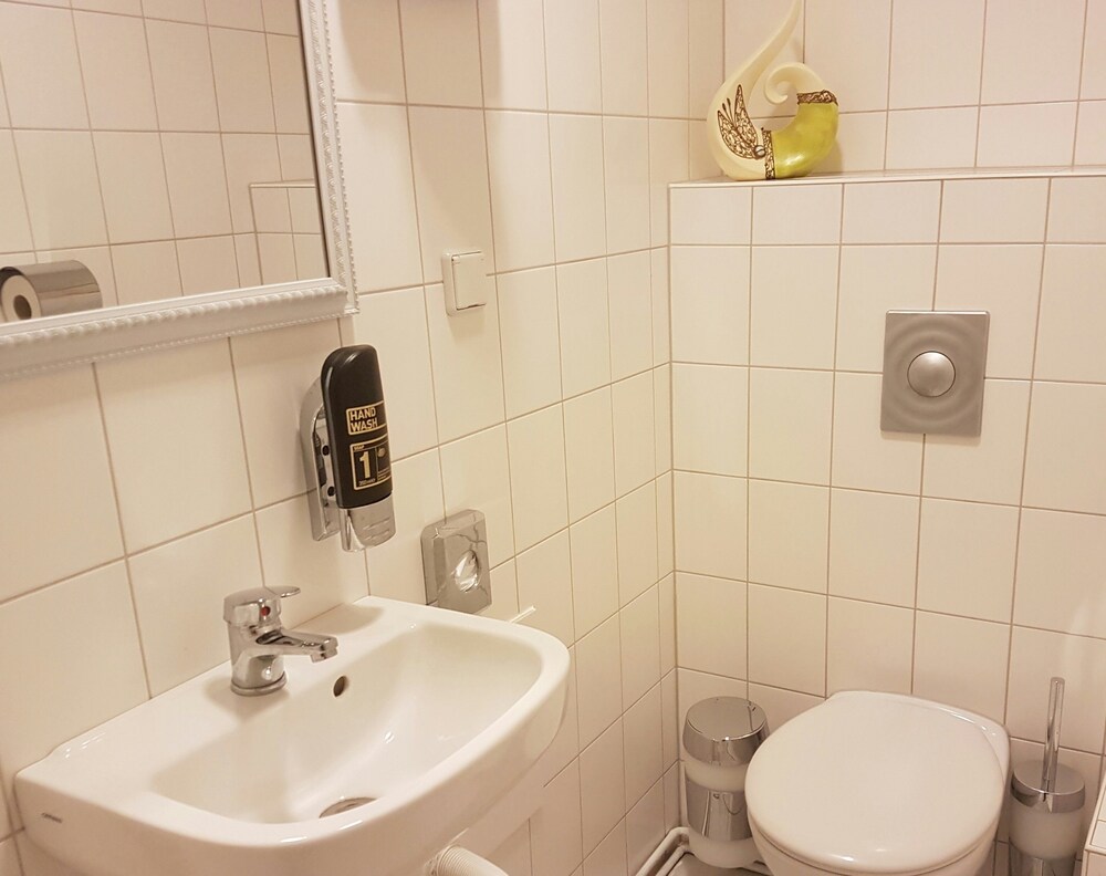Berlin Hotel Pension Eberty Berlin Hotel Pension Eberty