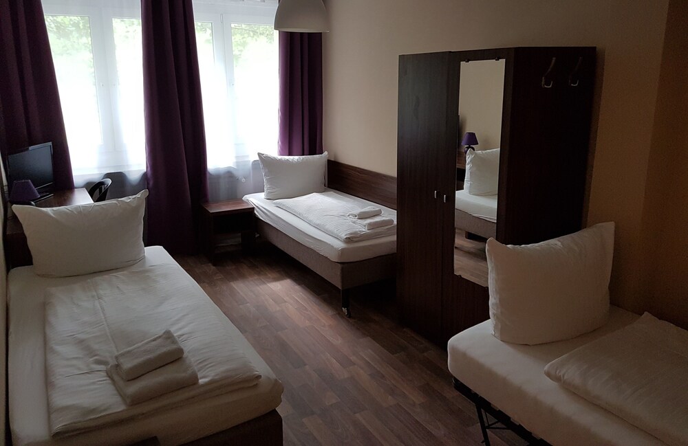 Berlin Hotel Pension Eberty Berlin Hotel Pension Eberty