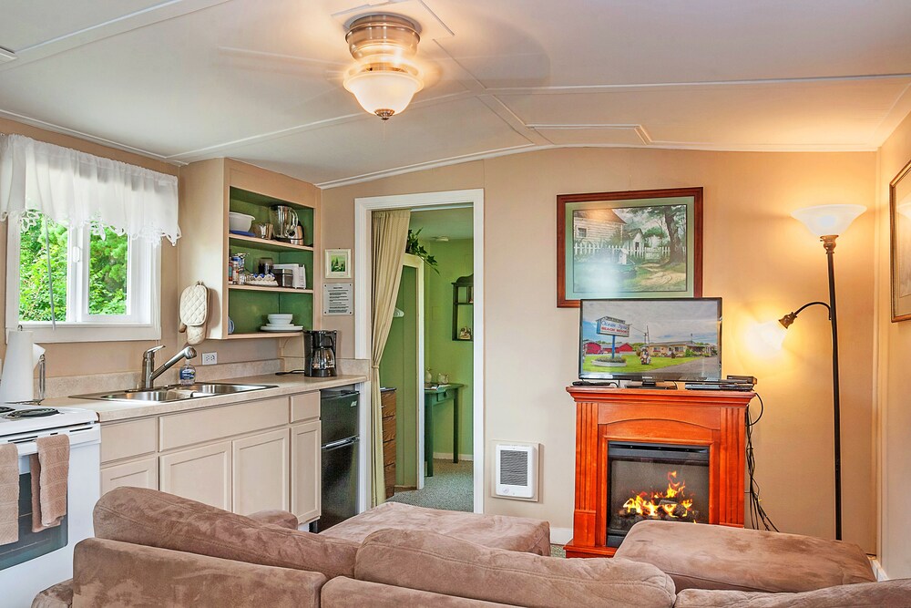 Ocean Spray Beach Resort 2018 Room Prices Deals Reviews Expedia Ocean Spray Beach Resort 3 0 Out Of 5 Exterior Featured Image Guestroom
