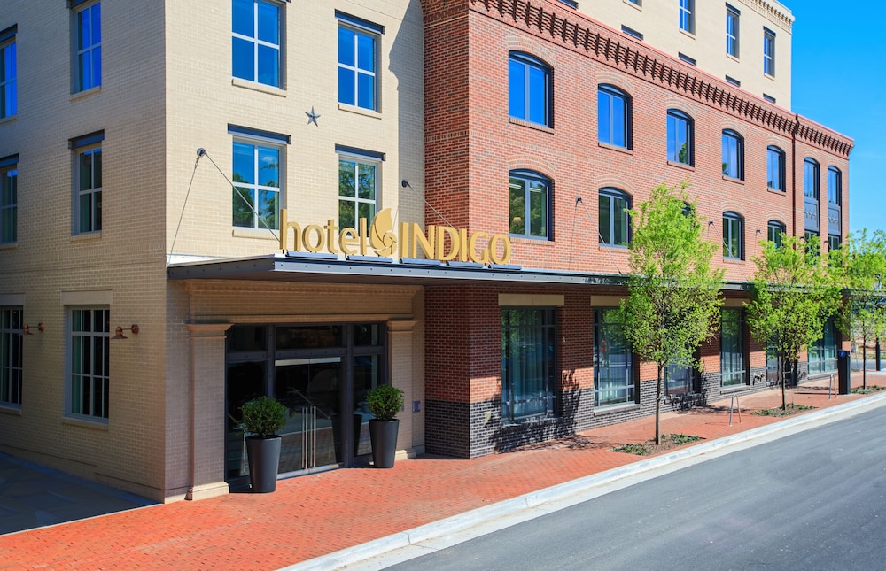 Hotel Indigo Old Town Alexandria 2018 Room Prices Deals Exterior Featured Image