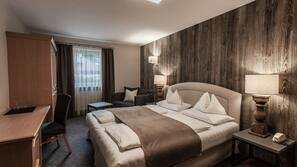 In-room safe, cribs/infant beds, free WiFi