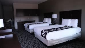 Premium bedding, desk, iron/ironing board, free WiFi