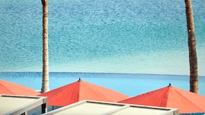 Privatstrand, weißer Sandstrand