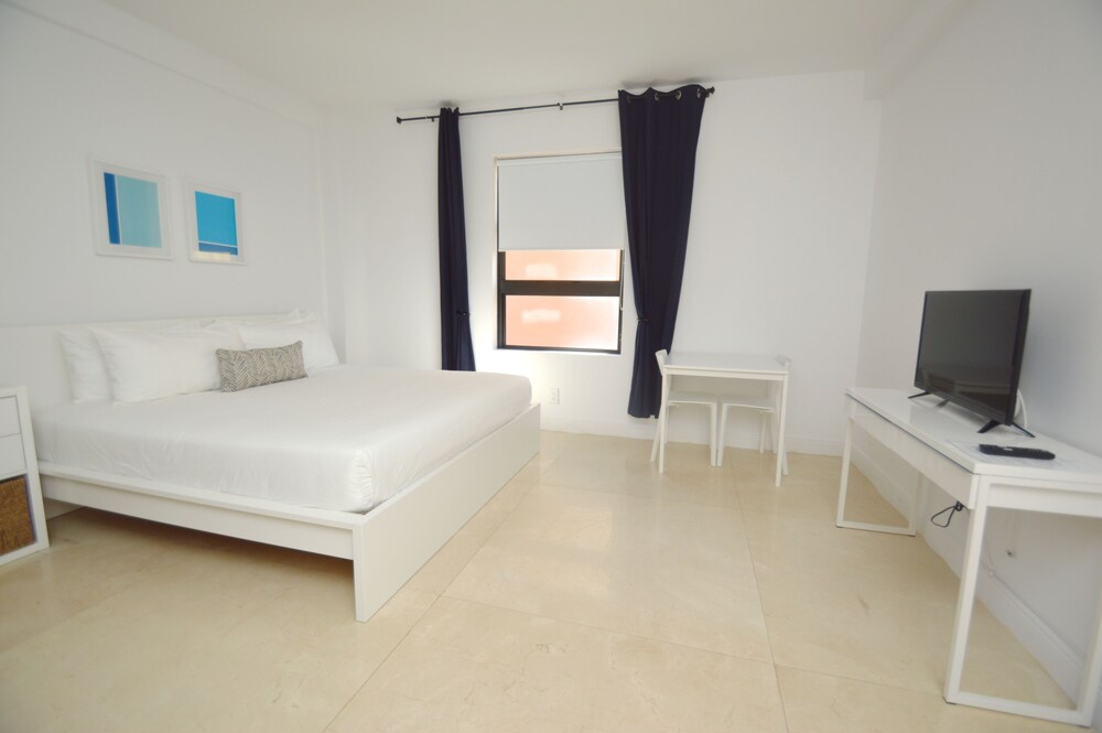 Apartments By Design Suites Hollywood 2018 Room Prices Deals Apartments By Design Suites Hollywood 3 0 Out Of 5 View From Hotel Featured Image Guestroom