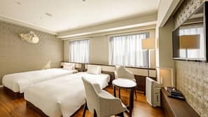 In-room safe, iron/ironing board, free WiFi, linens
