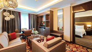 Egyptian cotton sheets, premium bedding, minibar, in-room safe