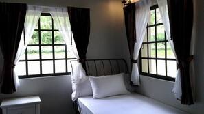 Free minibar items, rollaway beds, free WiFi