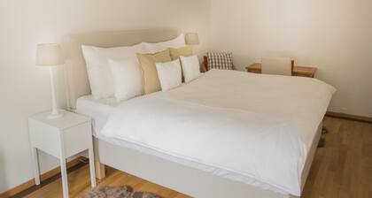 Stylish Apartment in the Heart of Zug by Airhome