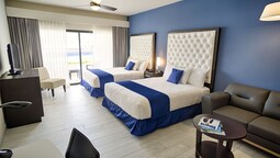 Medano Hotel and Suites