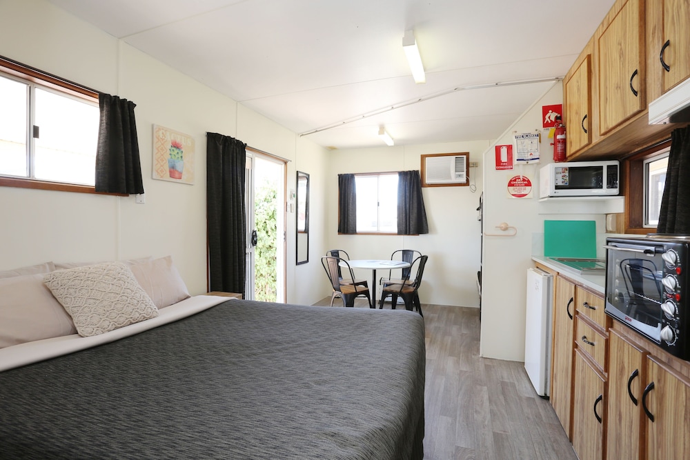 Room, Moonta Bay Accommodation