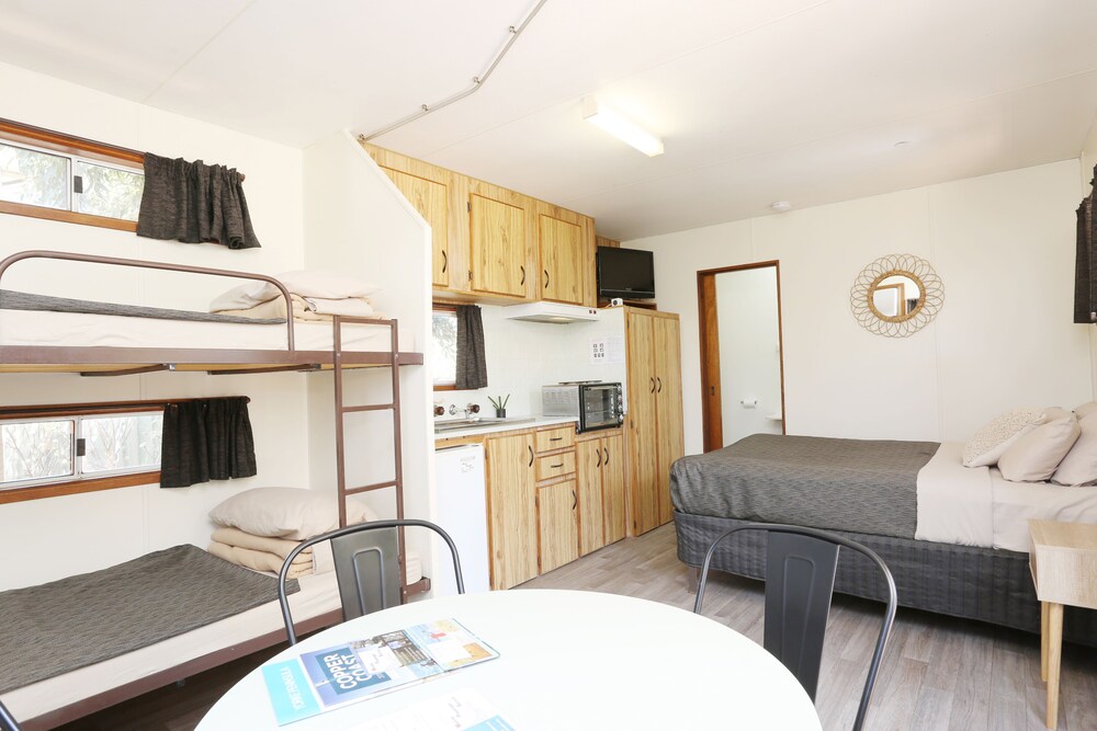 Room, Moonta Bay Accommodation