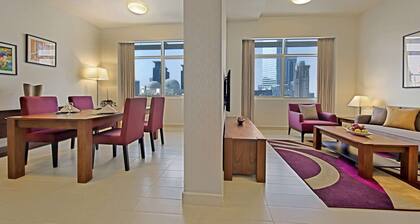 The Curve Hotel