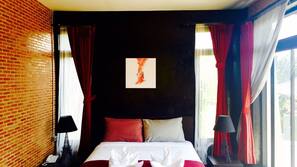 Premium bedding, minibar, in-room safe, desk