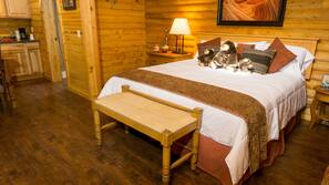 Laptop workspace, iron/ironing board, free WiFi, linens