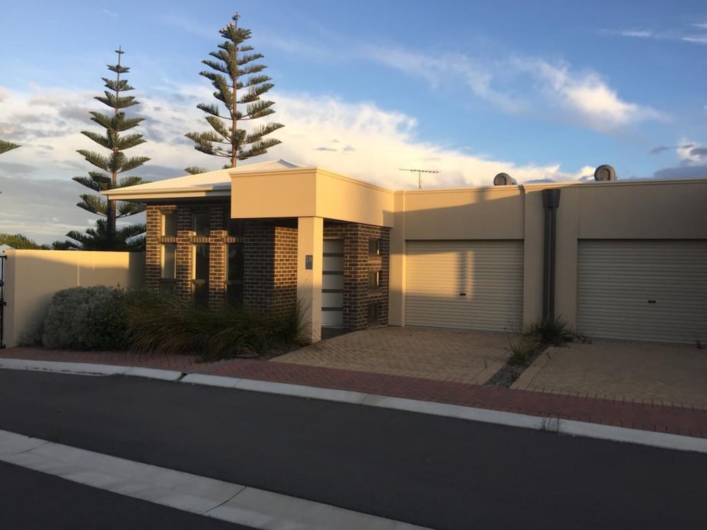 Villas on the Bay Kingscote