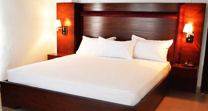 Intellectual Inn - Bahria Town