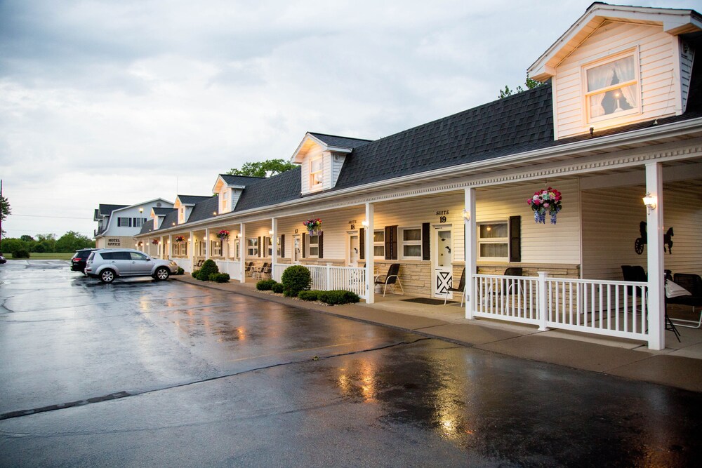 Black River Falls Wisconsin Hotels 32