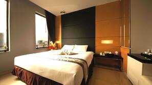 Minibar, coffre-forts dans les chambres, bureau, Wi-Fi gratuit