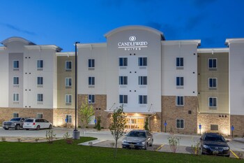 Candlewood Suites Omaha - Millard Area
