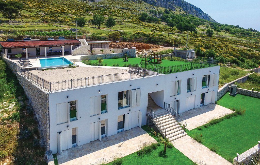 View 4 You Apartments in Podstrana, Croatia