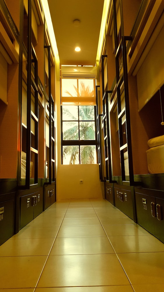 Pod House Deals & Reviews Makassar IDN