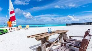 Beach nearby, scuba diving