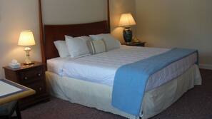 Iron/ironing board, free WiFi, linens