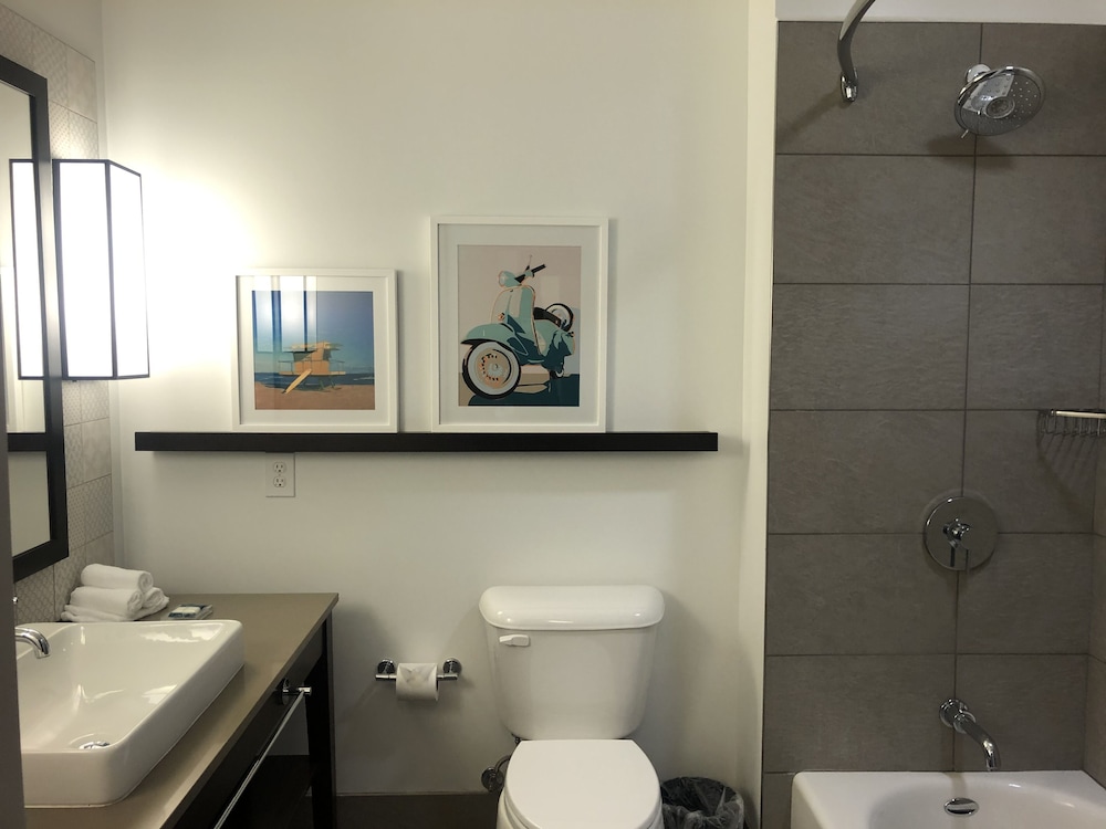 SunCoast Park Hotel Anaheim, Tapestry Collection by Hilton in Anaheim