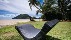 Privatstrand, weißer Sandstrand