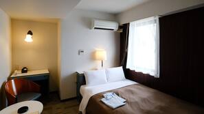 Desk, iron/ironing board, free WiFi, bed sheets