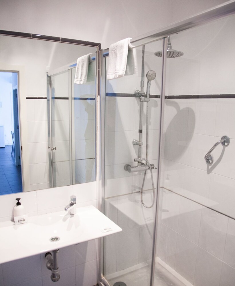 Foto - Flats Friends Torres Quart