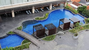 Kolam renang outdoor