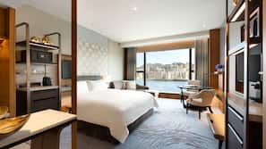 Minibar, in-room safe, desk, blackout curtains