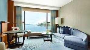 Minibar, in-room safe, desk, blackout curtains