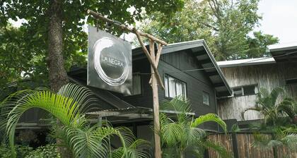 La Negra Surf Hotel & Soda