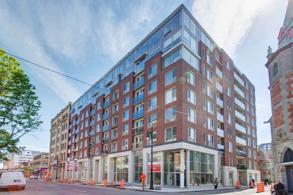 Hotel Quartier Des Spectacles Montreal Qc Hotel Quartier Des Spectacles Montreal Qc