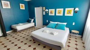 Premium bedding, in-room safe, desk, iron/ironing board