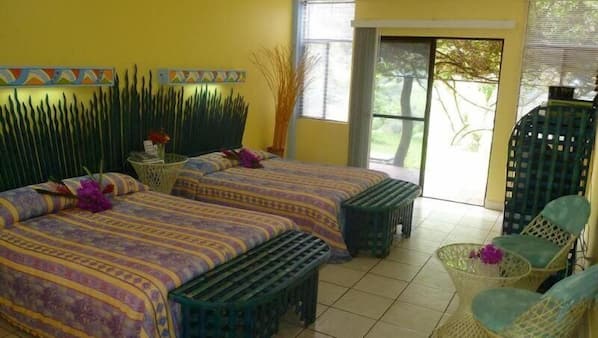 In-room safe, Internet, wheelchair access