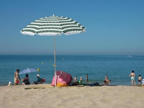 Hotel Chez Marion In Merville Franceville Plage Expedia